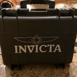 Invicta watch dive case